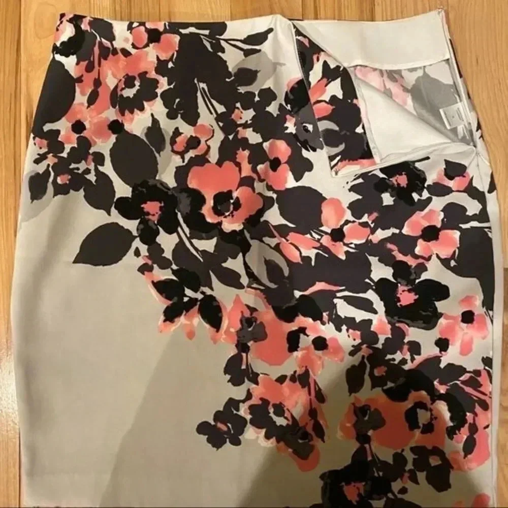 New York &Company women skirt